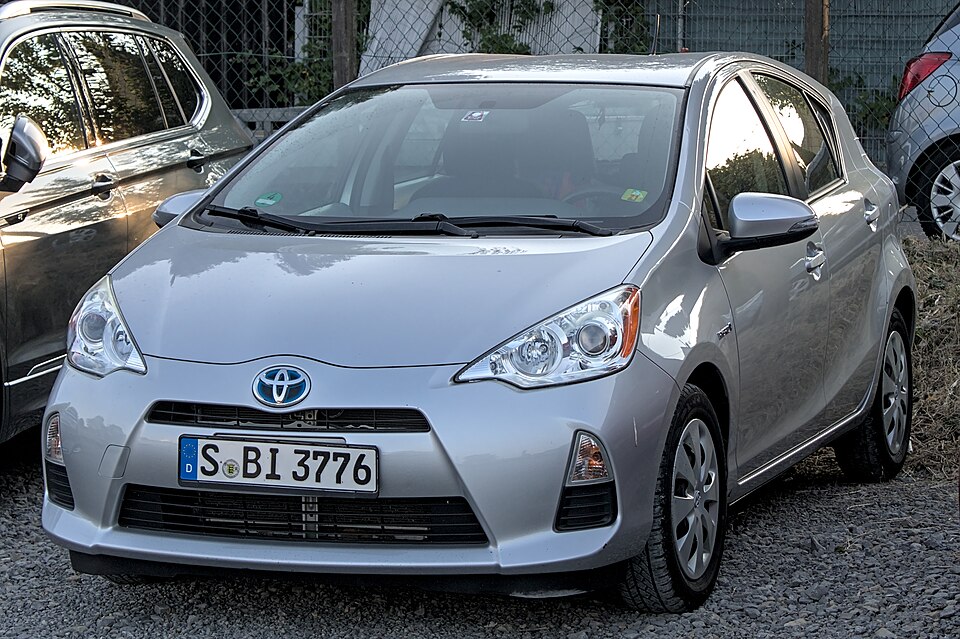 Prius C